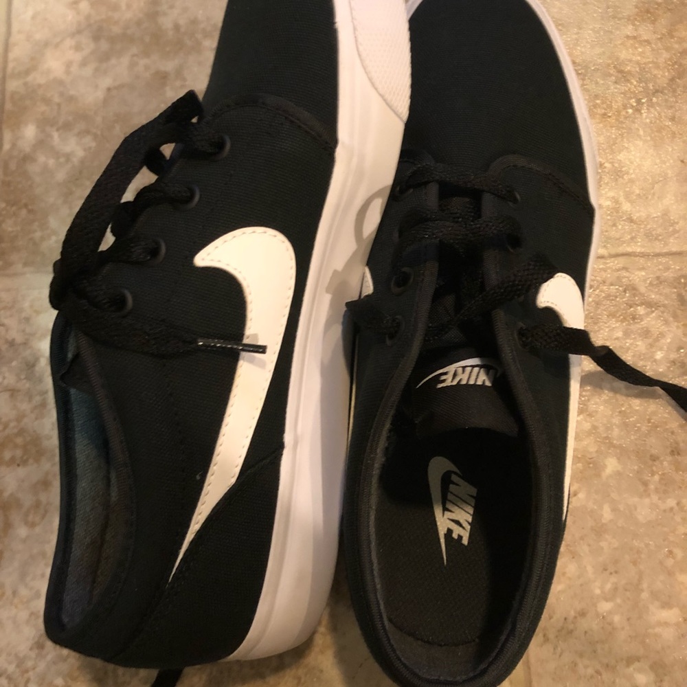 Nike Skate Shoes Never been worn